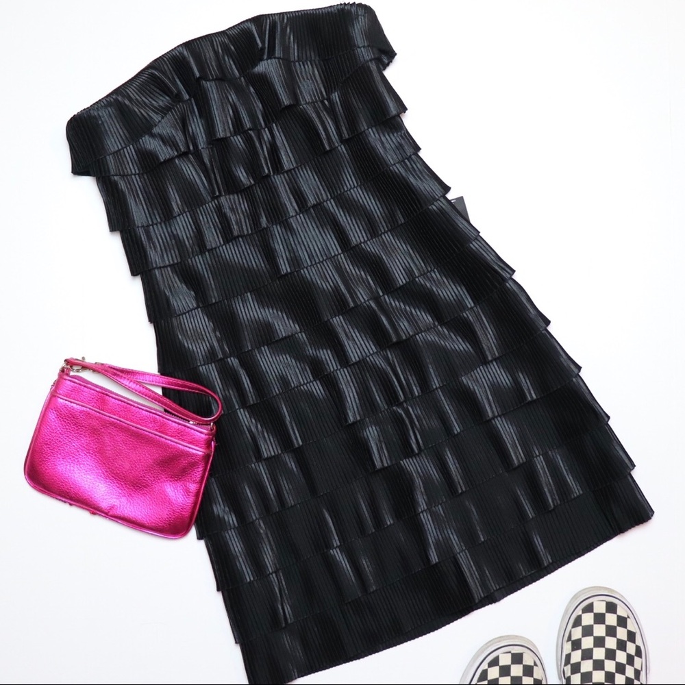 EXPRESS Tiered Ruffle Mini Dress - Black - 0